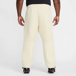 Штаны мужские Nike Tech MenS Fleece Open-Hem Pants Beige HJ6533-234