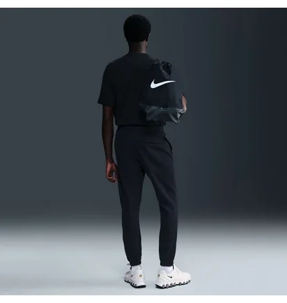 Футболка мужская Nike Sportswear Black HJ0746-010