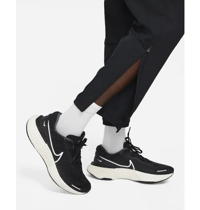 Штани чоловічі Nike Dri-Fit Challenger Black DD4894-010