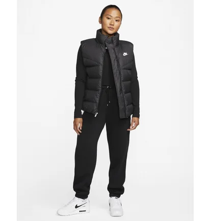 Жилетка женская Nike Sportswear Therma-Fit Windrunner Black DQ6896-010