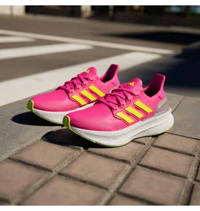 Кросівки жіночі Adidas Ultraboost 5 Pink ID8844