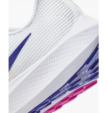Кросівки чоловічі Nike Pegasus 40 White DV3853-105