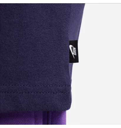 Футболка чоловіча Nike Sportswear Premium Essentials Violet DO7392-555