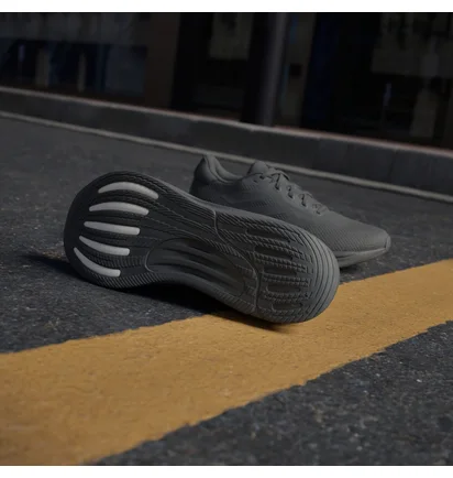 Кроссовки мужские Adidas Supernova Stride Shoes Black IG8319