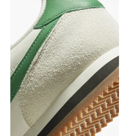 Кросівки чоловічі Nike Cortez 23 White FD0728-133
