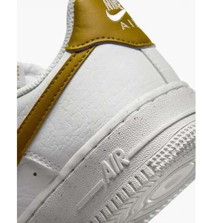 Кроссовки женские Nike Air Force 1 07 Se Shoes White DV3808-101