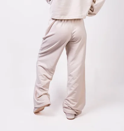 Штаны женские New Balance Coastal Fleece Beige WP51503LIN