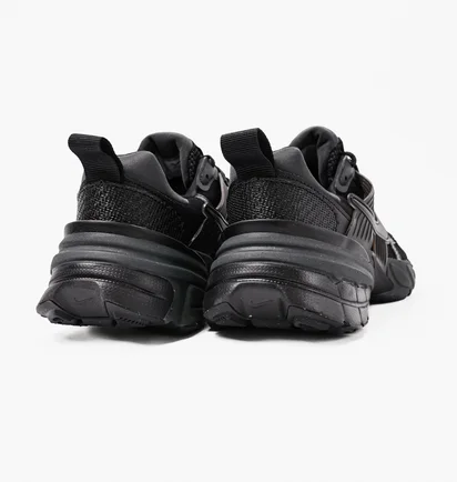 Кроссовки мужские Nike V2K Run Black HJ4497-001