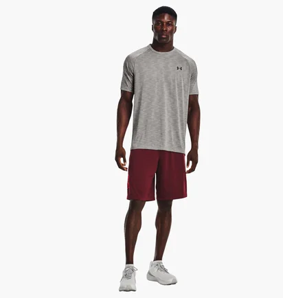 Шорты мужские Under Armour Tech Graphic Red 1306443-690