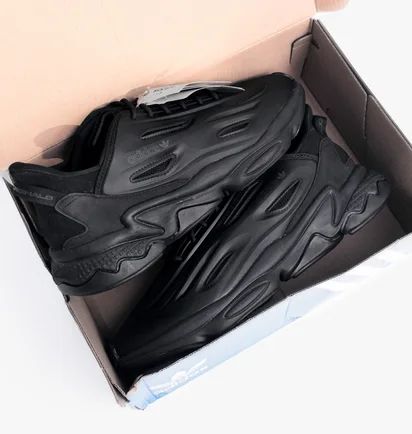 Кроссовки унисекс Adidas Ozweego Celox Black GZ5230