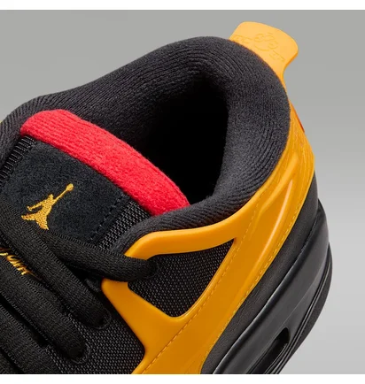 Кросівки чоловічі Air Jordan 4 Rm Orange/Black FQ7939-007