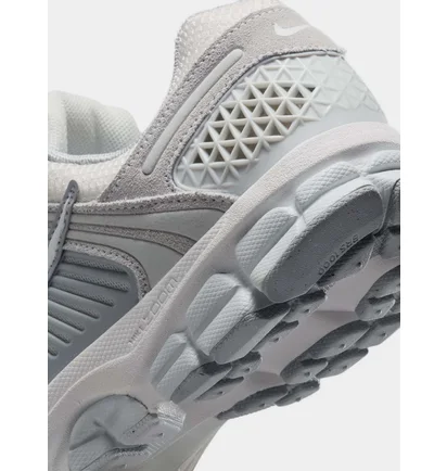 Кроссовки женские Nike Zoom Vomero 5 Grey HQ0458-001