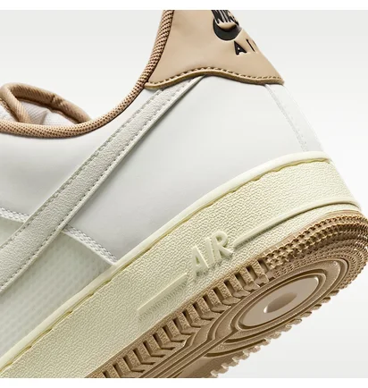 Кроссовки мужские Nike Air Force 1 07 Lv8 MenS Winterized Shoes White/Beige FZ5225-100