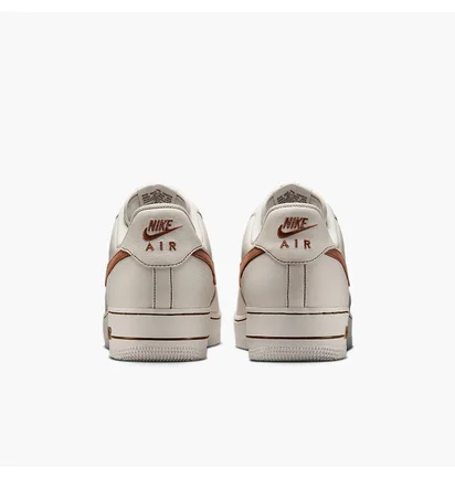 Кроссовки мужские Nike Air Force 1 07 Lv8 Beige HQ2037-101