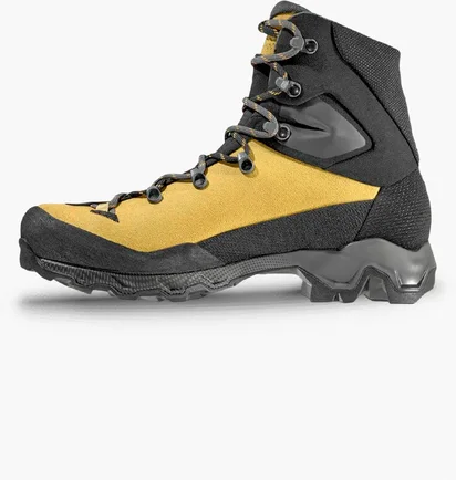 Ботинки мужские La Sportiva Aequilibrium Trek Gtx Beige/Black ZFHS139E32G00