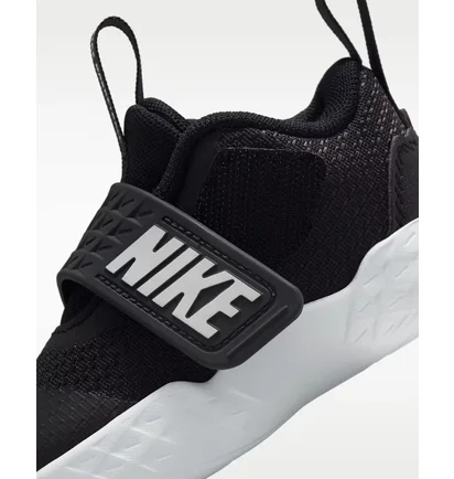 Кросівки дитячі Nike Team Hustle D 12 (Td) Black HF6281-002