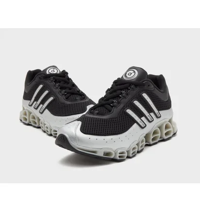 Кроссовки женские Adidas Megaride Black/White ID6601