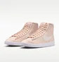 Кроссовки женские Nike Blazer Mid 77 WomenS Shoes Peach DQ4124-800