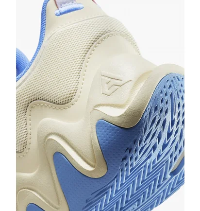 Кроссовки унисекс Nike Giannis Immortality 2 Basketball Shoes Beige DM0825-103