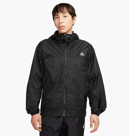 Вітровка чоловіча Nike Acg Cinder Cone MenS Windproof Jacket Black DB0978-015