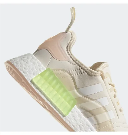 Кроссовки женские Adidas Nmd_R1 Shoes Grey/Peach GZ9281