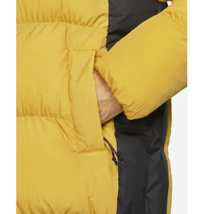 Пуховик мужской Air Jordan Essential Puffer Jacket DA9806-781