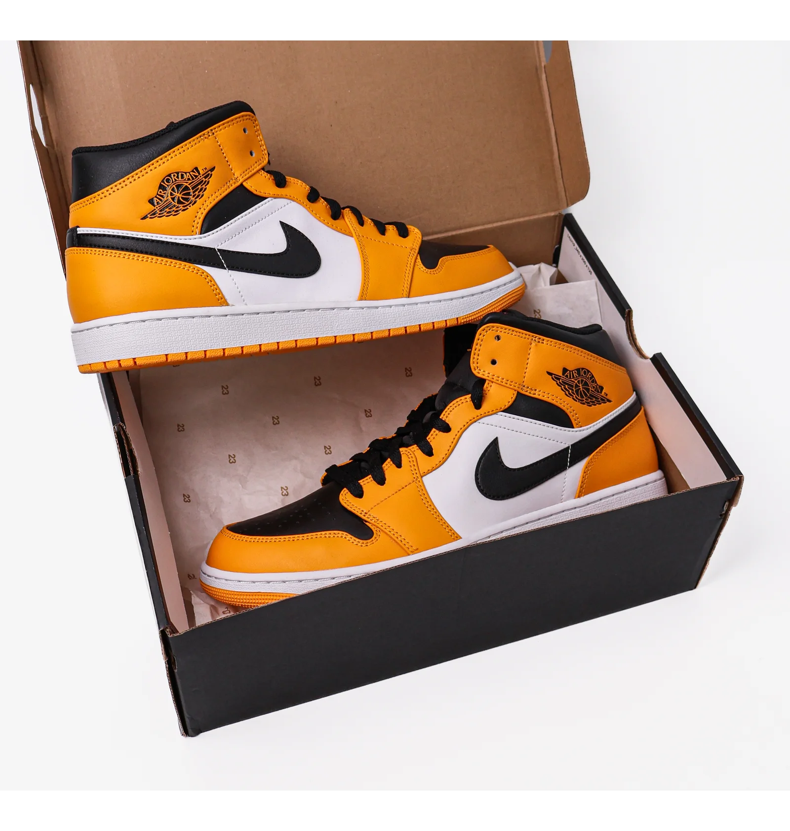ᐉ Кросівки чоловічі Nike Air Jordan 1 Mid Yellow/White 554724-701