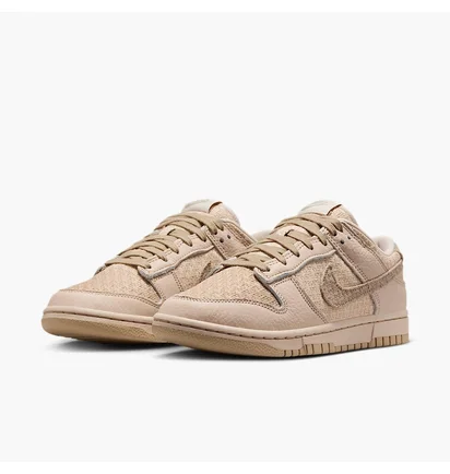 Кроссовки женские Nike Dunk Low Beige IB7947-126