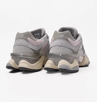 Кросівки жіночі New Balance 9060 Shoes Grey U9060SFB