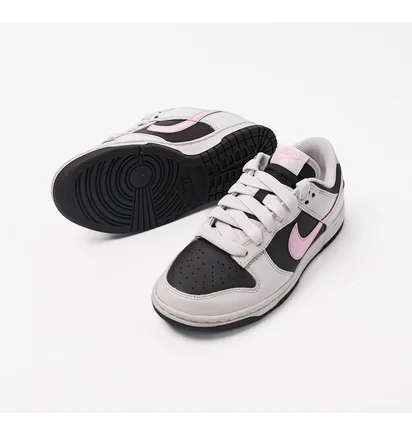 Кросівки жіночі Nike Dunk Low Black/Grey IB8510-100