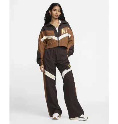 Куртка женская Nike Sportswear Brown HF5956-220