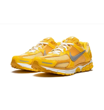 Кросівки чоловічі Nike Zoom Vomero 5 Orange FJ4453-765