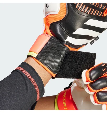 Перчатки вратарские унисекс Adidas Predator Mtc Fs Black/Orange IQ4037