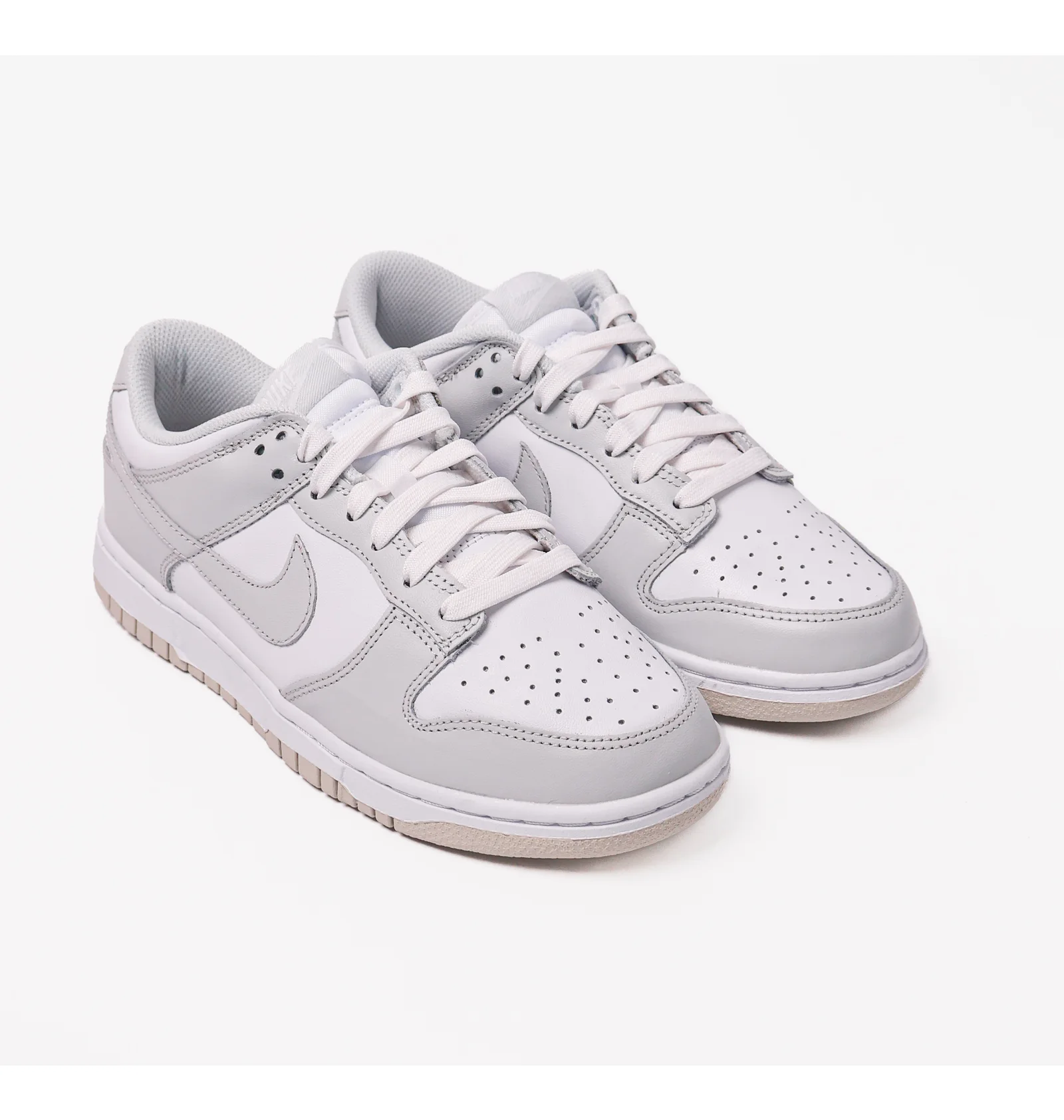 ᐉ Кросівки жіночі Nike Dunk Low White/Grey DD1503-103 - придбати