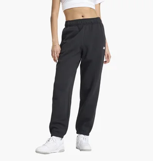 Штаны женские New Balance Sport Essentials Fleece Black WP41502BK