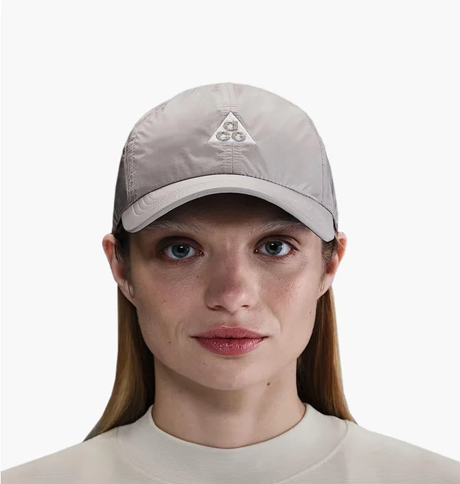 Кепка унисекс Nike Dri-Fit Club Grey FB6533-009