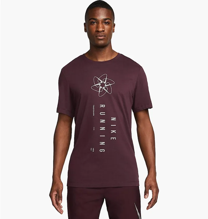 Футболка чоловіча Nike Dri Fit Run Division Running Tee Bordo DM5387-652