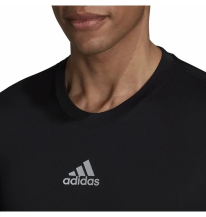 Лонгслив мужской Adidas Techfit Climawarm Black H23120