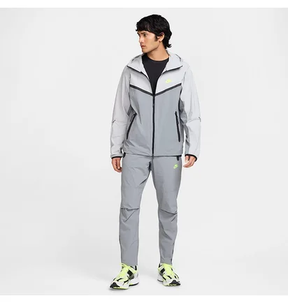 Спортивний костюм чоловічий Nike Tech Windrunner Grey HV6514-065__HV6515-065