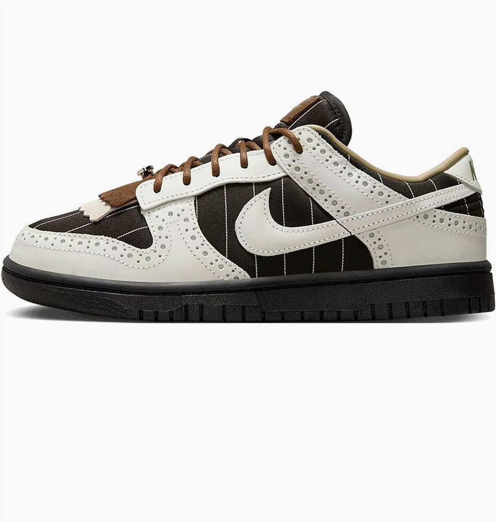 ᐉ Кросівки жіночі Nike Dunk Low Lx Black/White FV3642-010