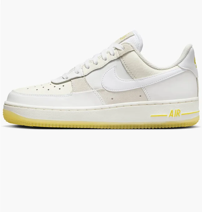 Кросівки жіночі Nike Air Force 1 07 Low Shoes Beige FQ0709-100