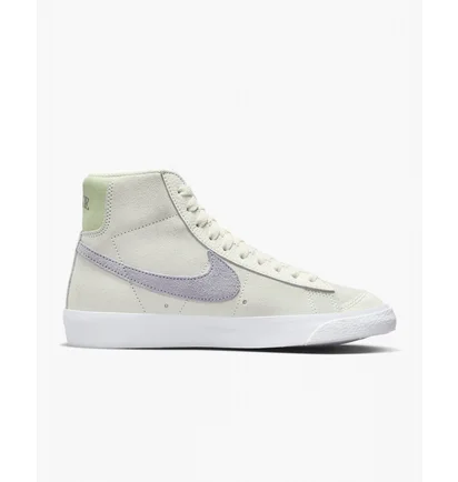 Кросівки жіночі Nike Blazer Mid 77 White FN7775-100