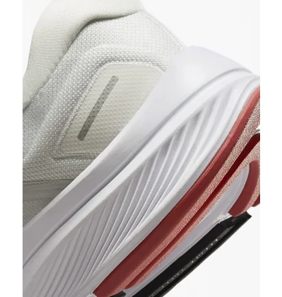 Кросівки чоловічі Nike Structure 24 Beige Da8535-010