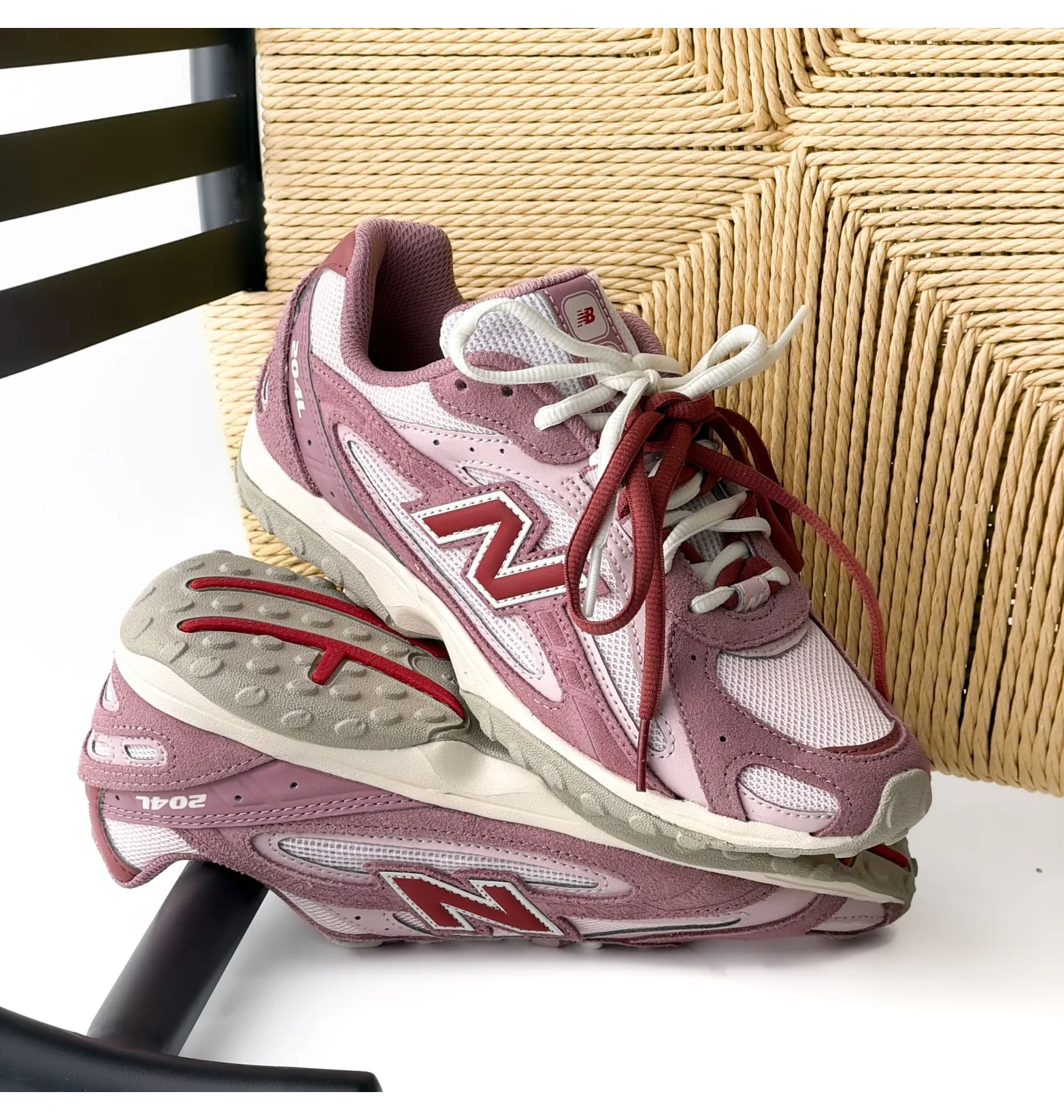 ᐉ Кросівки жіночі New Balance 204L Pink U204L7AM - придбати в