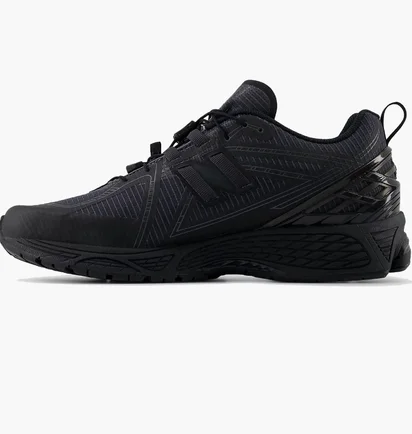 Кроссовки мужские New Balance 1906R Black M1906RNB