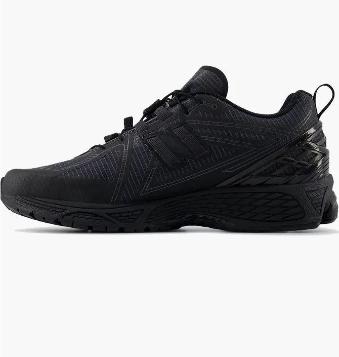 Кроссовки мужские New Balance 1906R Black M1906RNB