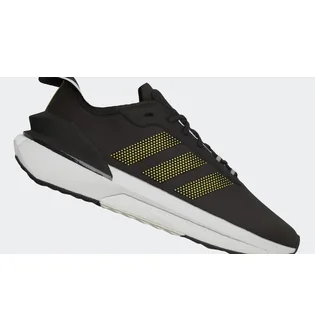 Кроссовки унисекс Adidas Avryn Shoes Black HP5970