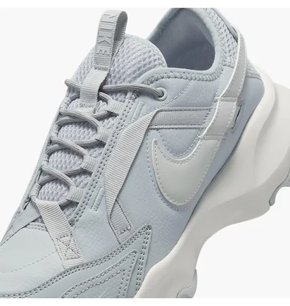 Кросівки жіночі Nike Tc 7900 Grey DD9682-005