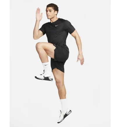 Футболка мужская Nike Dri-Fit Ready Black Dv9815-010