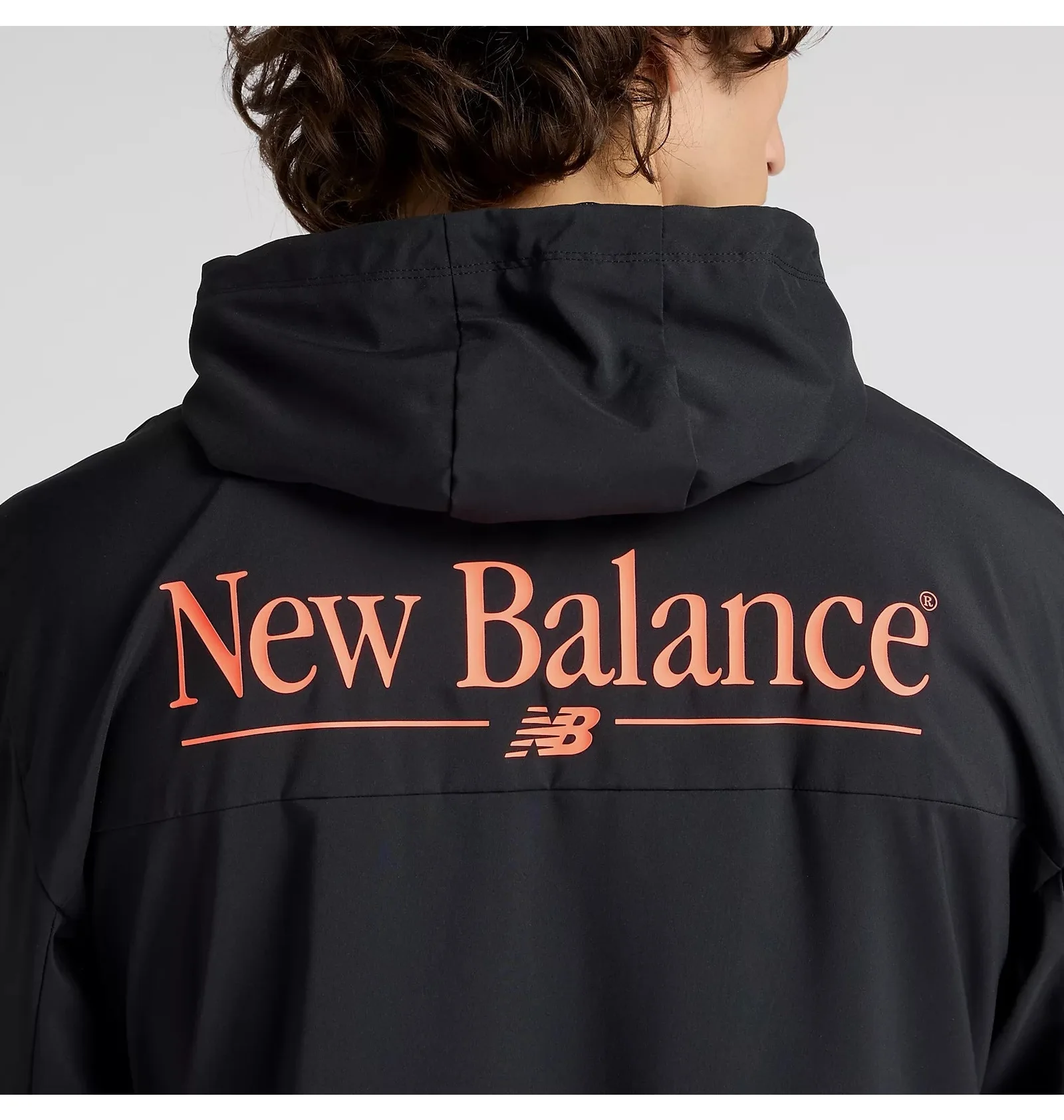 ᐉ Ветровка мужская New Balance Reimagined Woven Black MJ53527BK